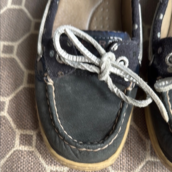 Sperry Dark Blue Boat Shoes with Light Gray Laces - Picture 4 of 13
